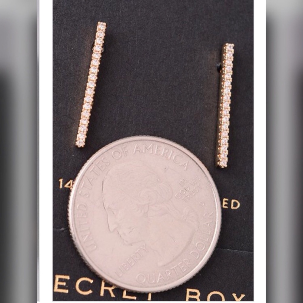♨️<LAST>14K Gold Dipped CZ Bar Stud Earrings - Picture 2 of 4